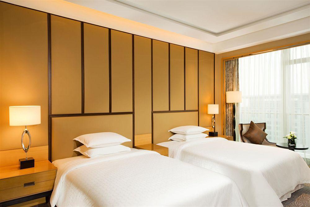 Hotel Four Points By Sheraton Qingdao, Chengyang Extérieur photo