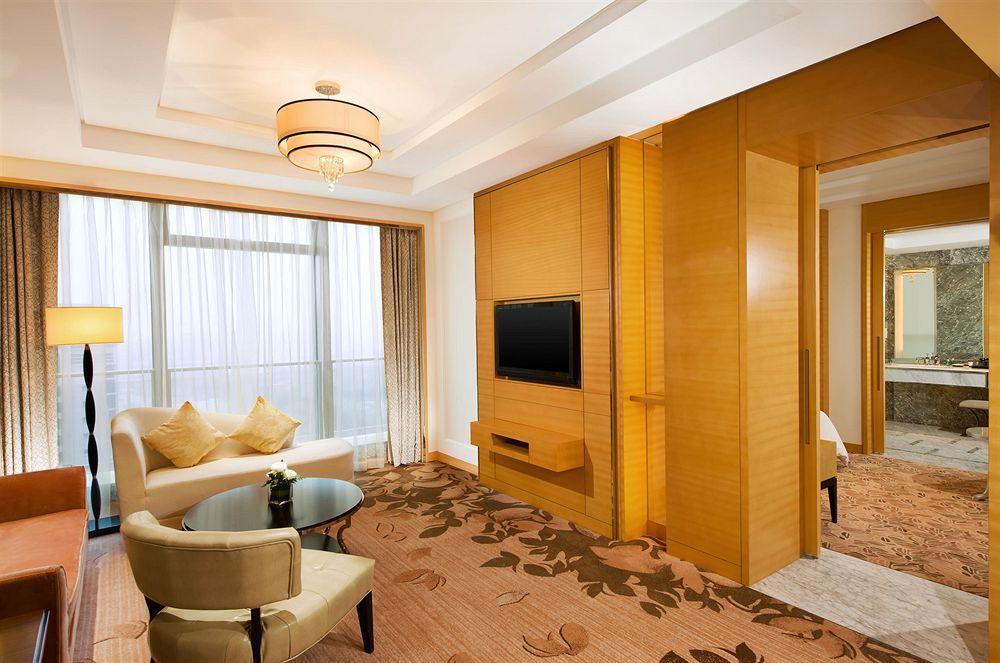 Hotel Four Points By Sheraton Qingdao, Chengyang Extérieur photo