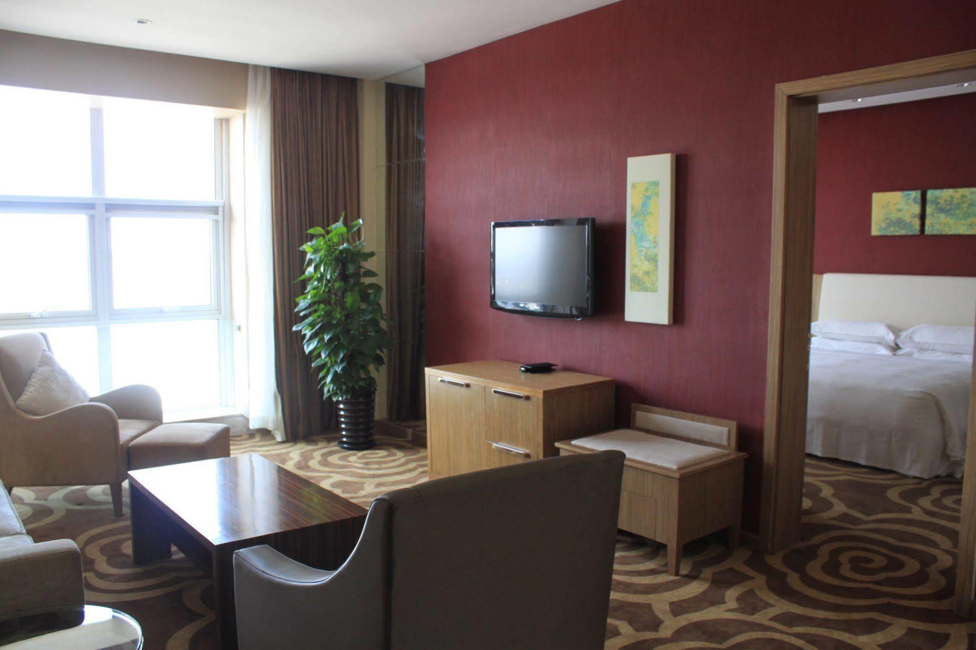 Hotel Four Points By Sheraton Qingdao, Chengyang Extérieur photo